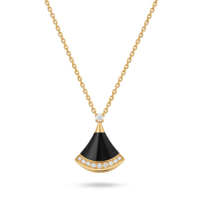 Divas’ Dream Fan Necklace