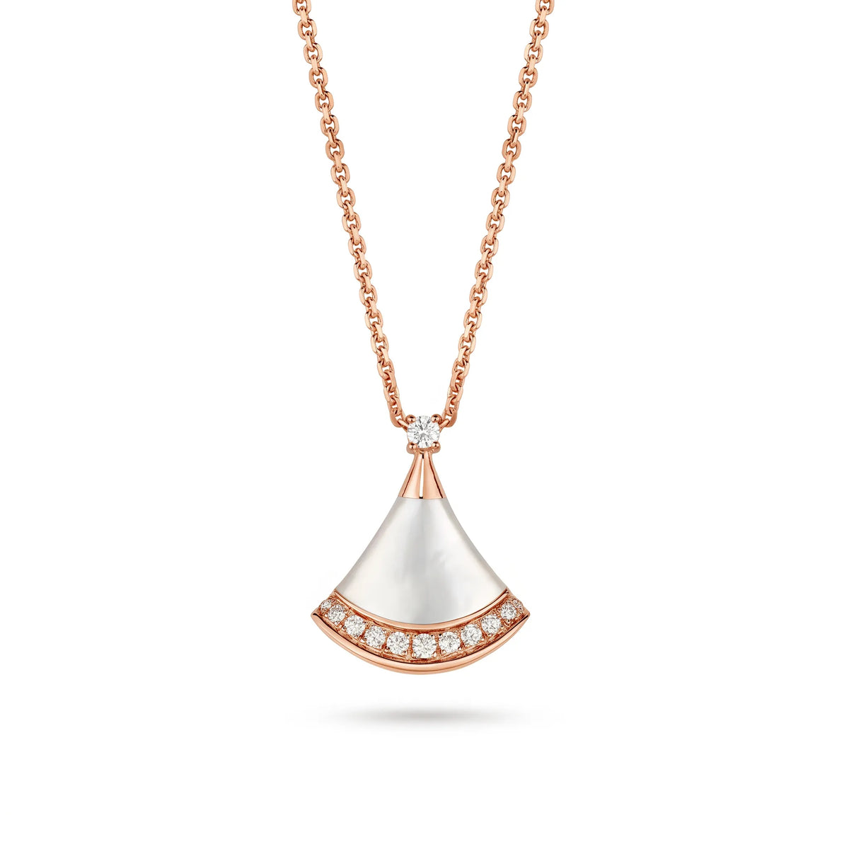 Divas’ Dream Fan Necklace