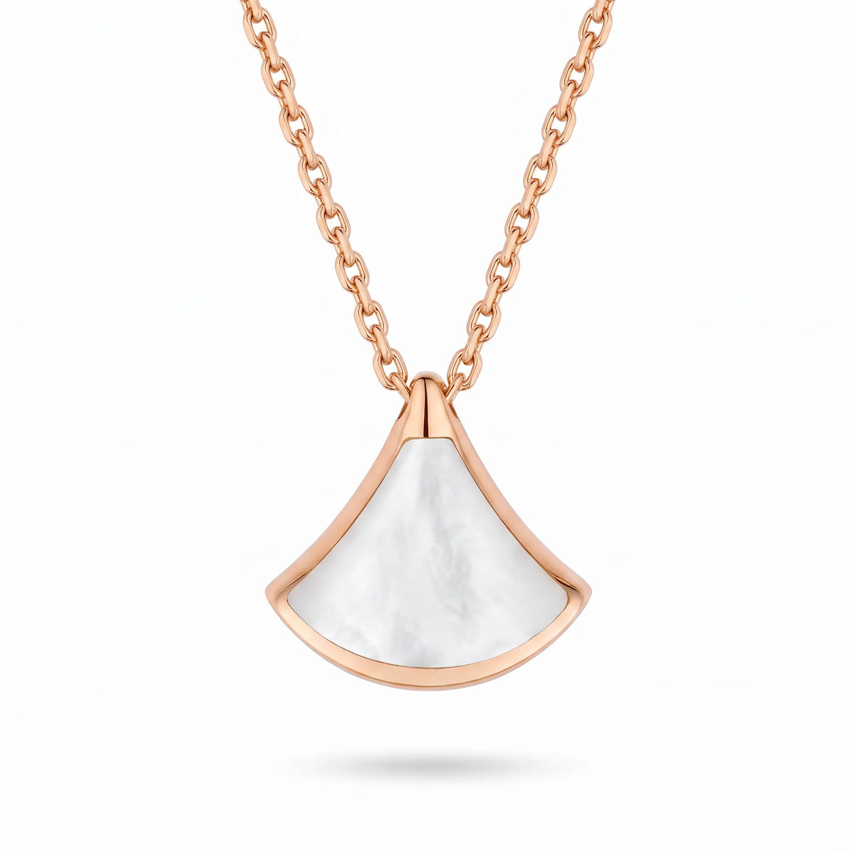 Divas’ Dream Mini Fan Necklace