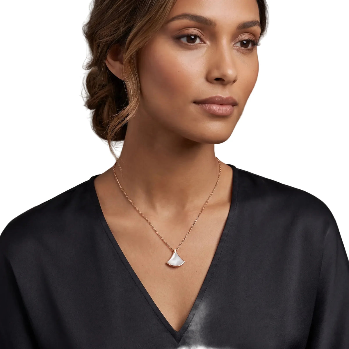 Divas’ Dream Mini Fan Necklace