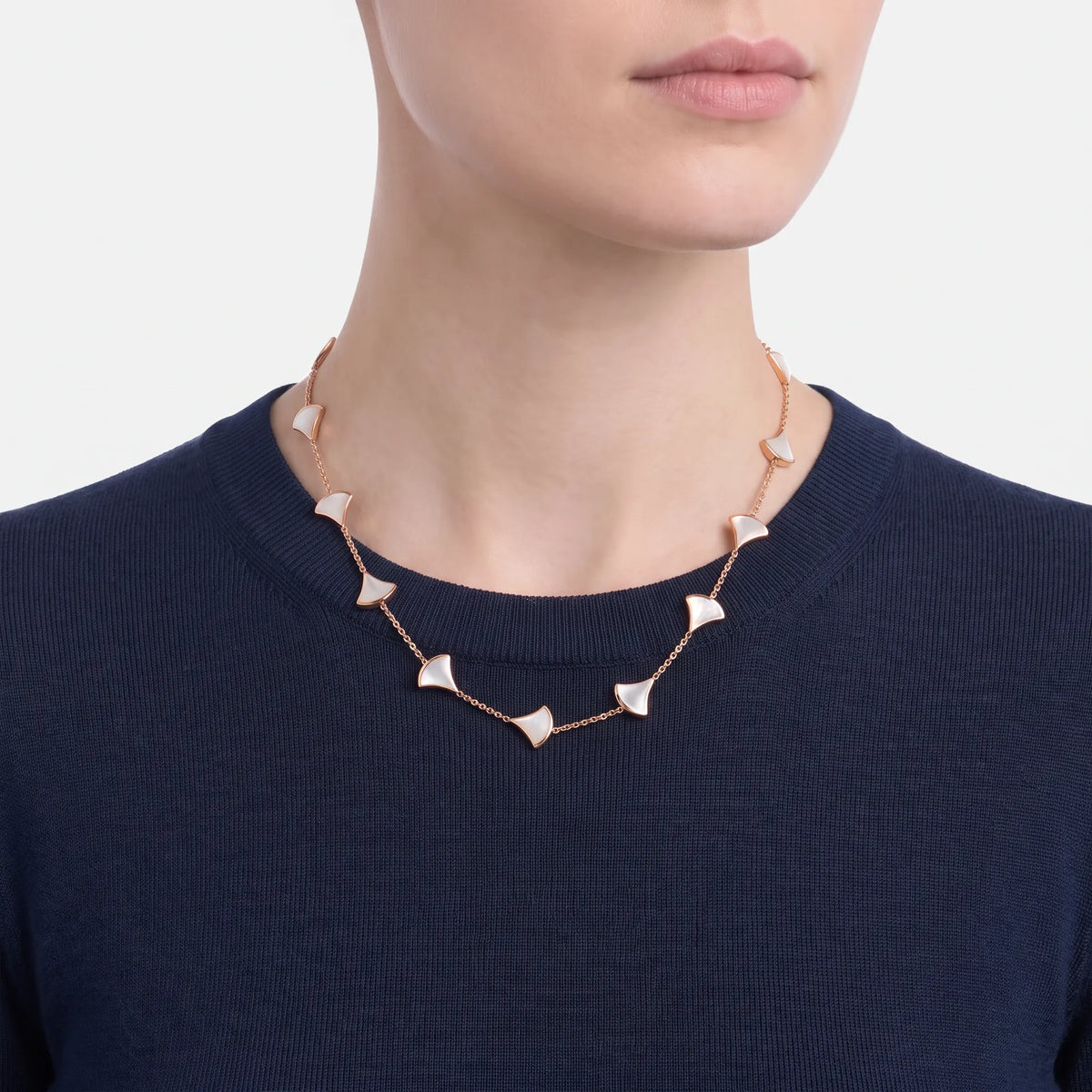 Divas’ Dream Mother-of-Pearl Necklace
