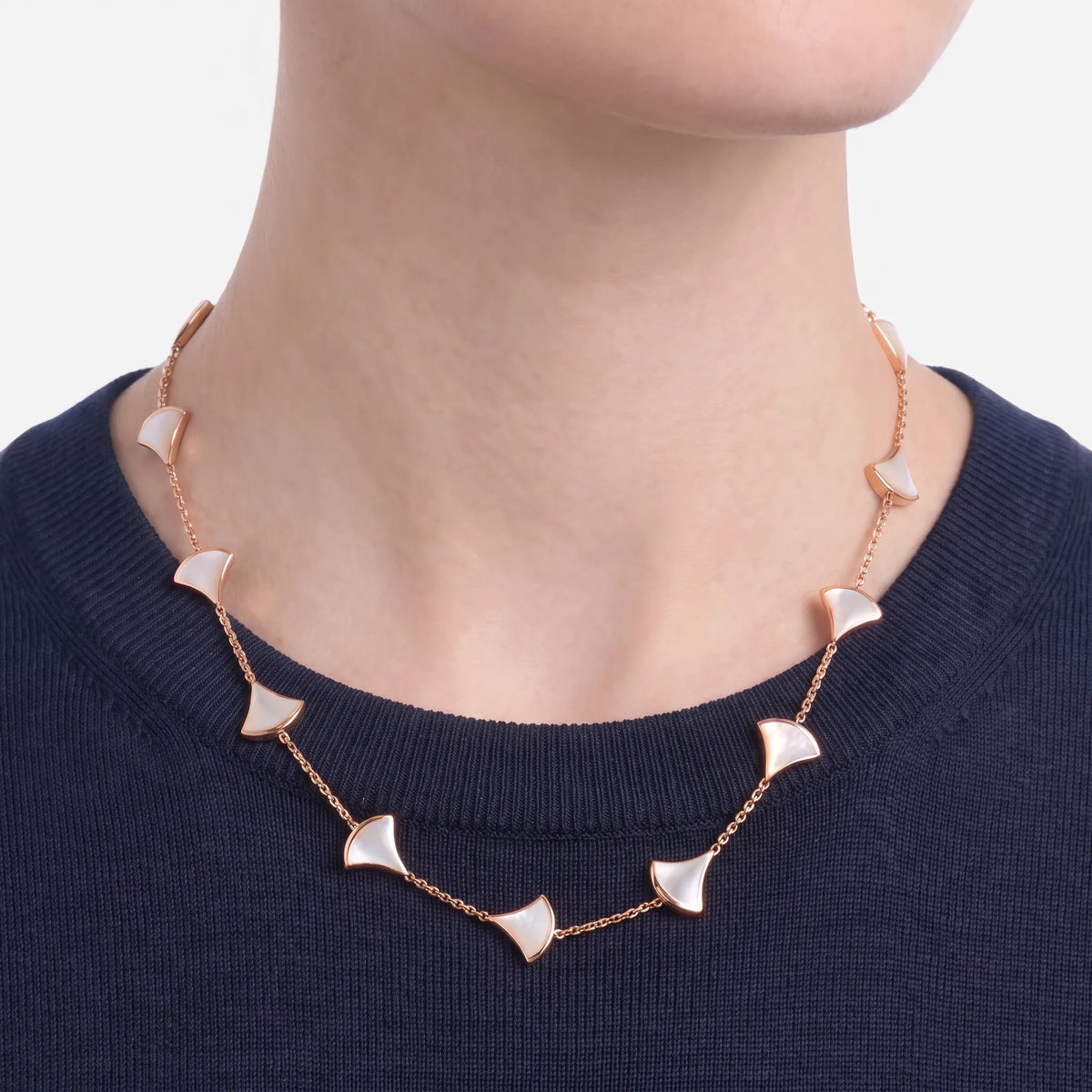 Divas’ Dream Mother-of-Pearl Necklace