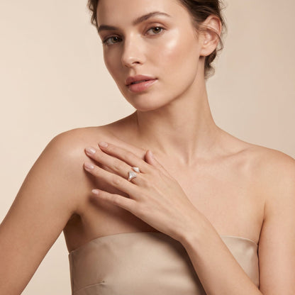 Diva's Dream Mother Of Pearl Radiance Ring