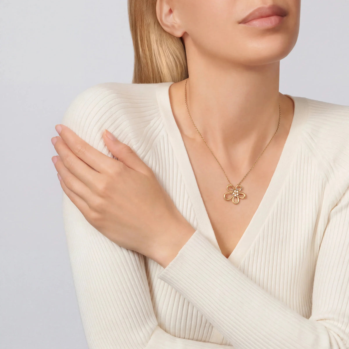 Frivole Arabella Pendant Necklace