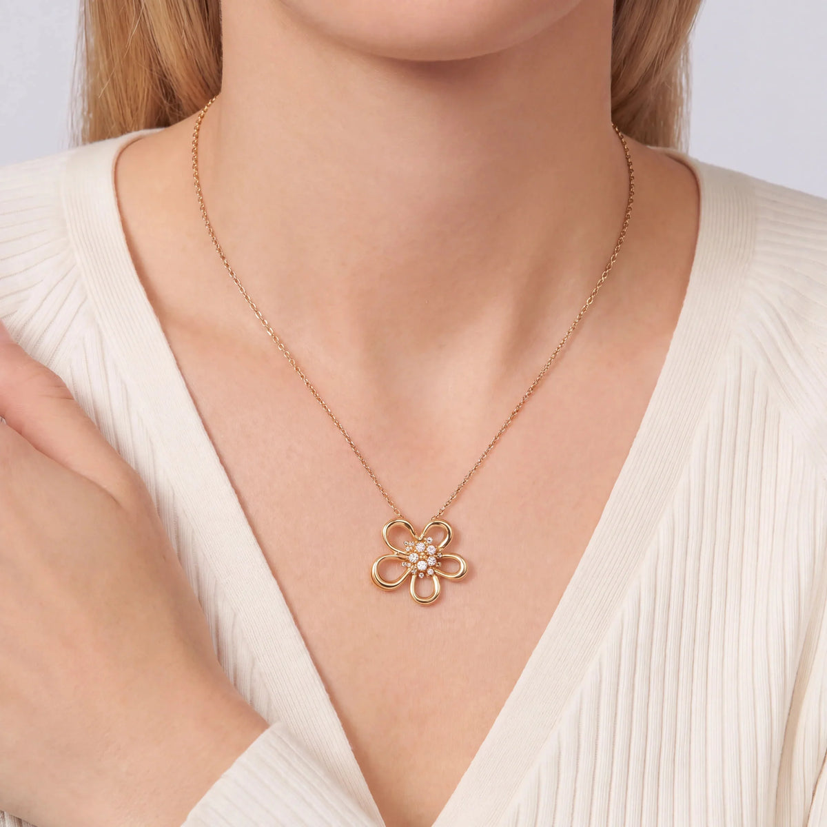 Frivole Arabella Pendant Necklace