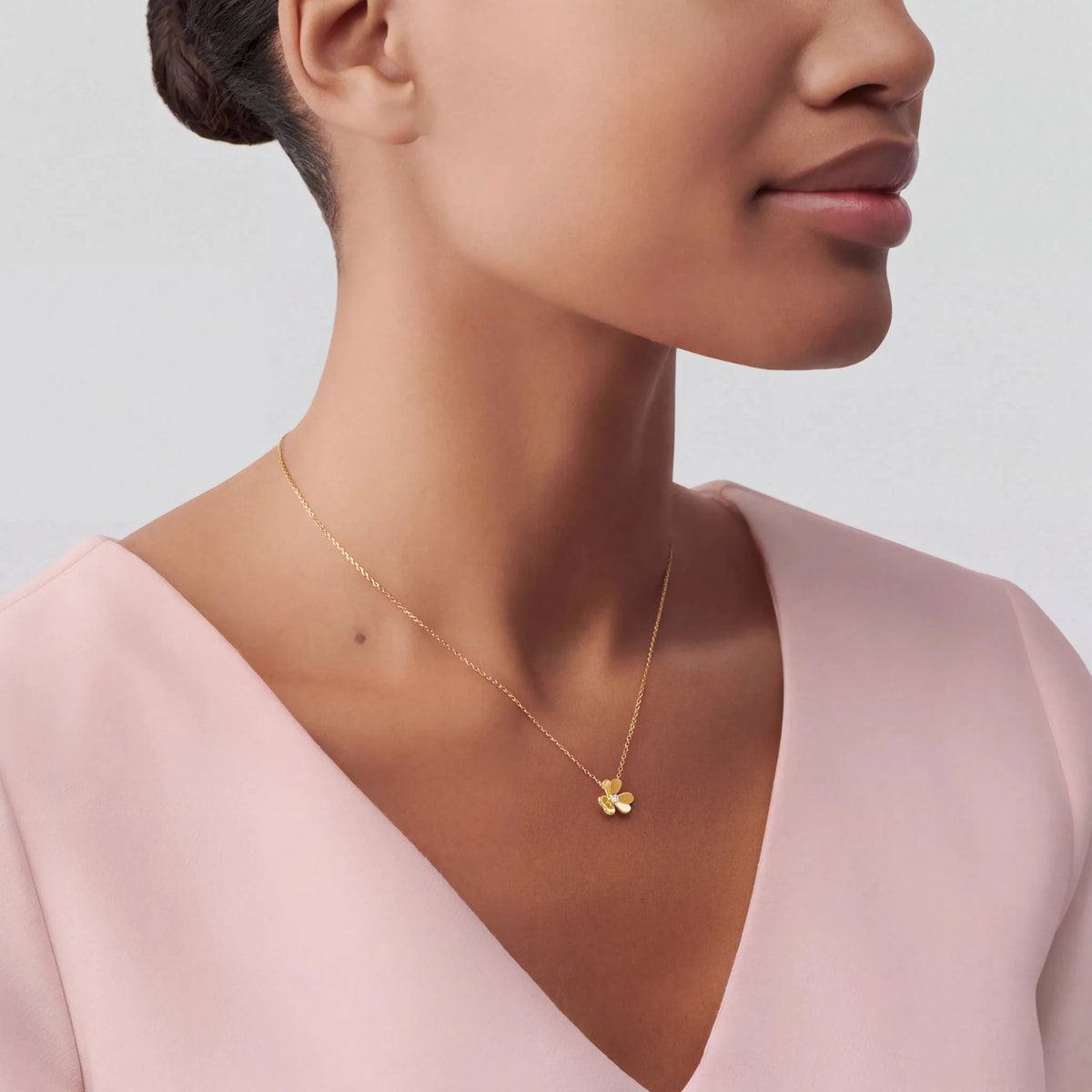 Frivole Floriane Pendant Necklace