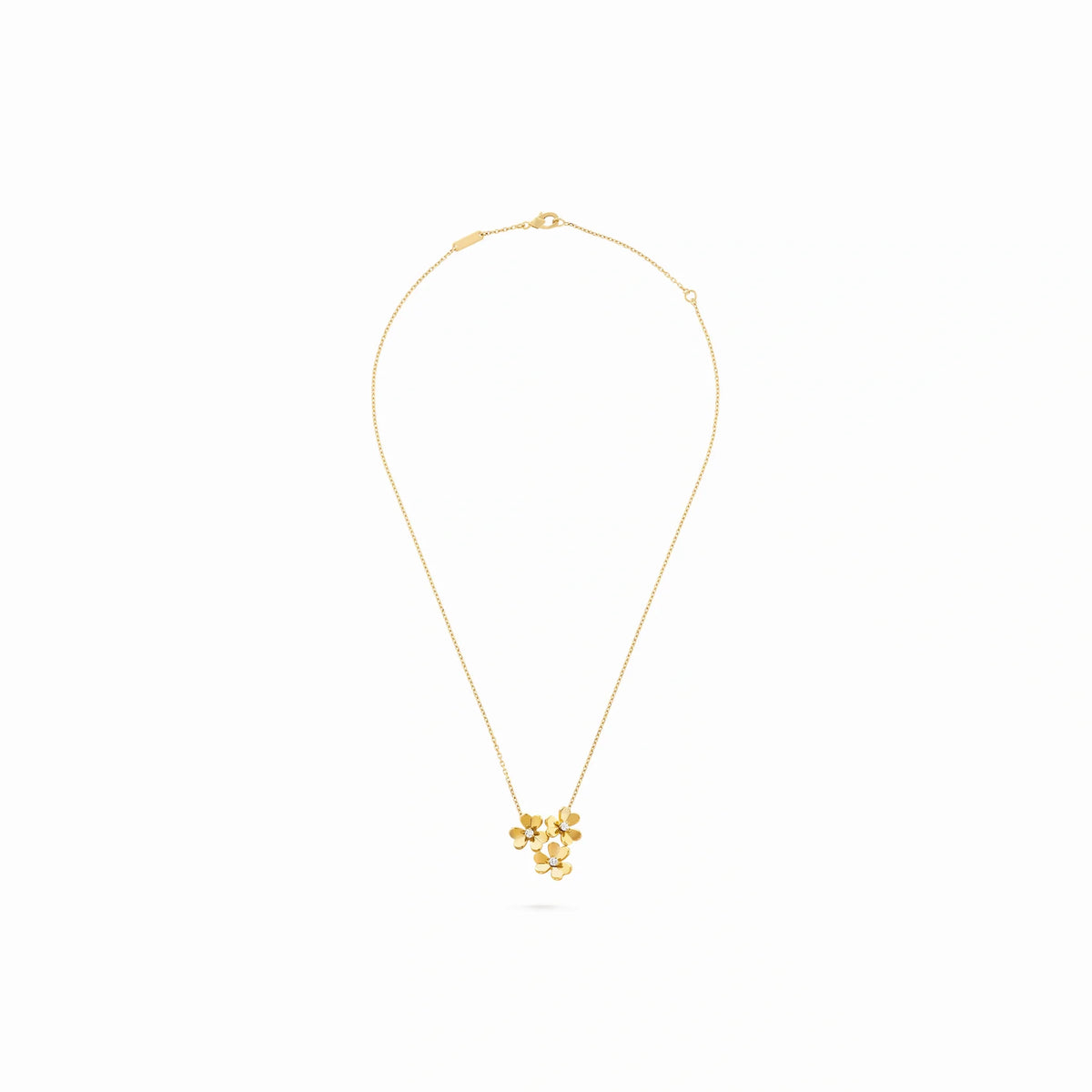Frivole Trifleur Pendant Necklace