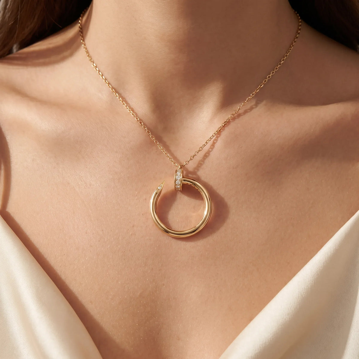 Juste un Clou Nail Pendant