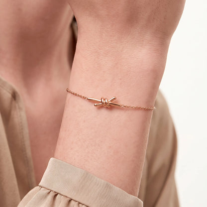 Knot Delicate Chain Bracelet