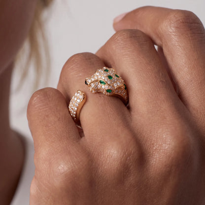 Panthère Medium Half Pave Ring