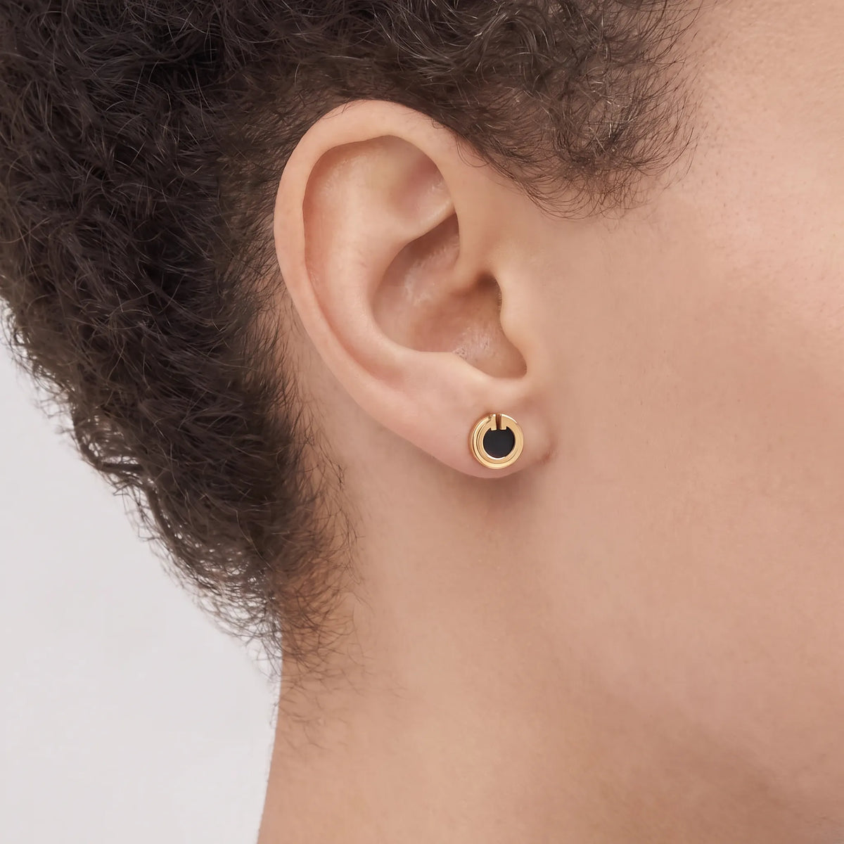 T Black Onyx Circle Earrings