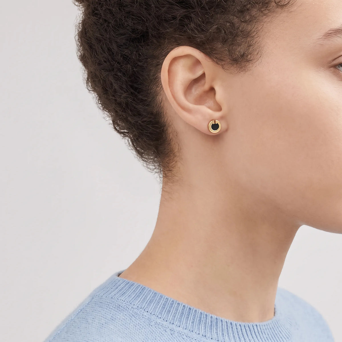 T Black Onyx Circle Earrings