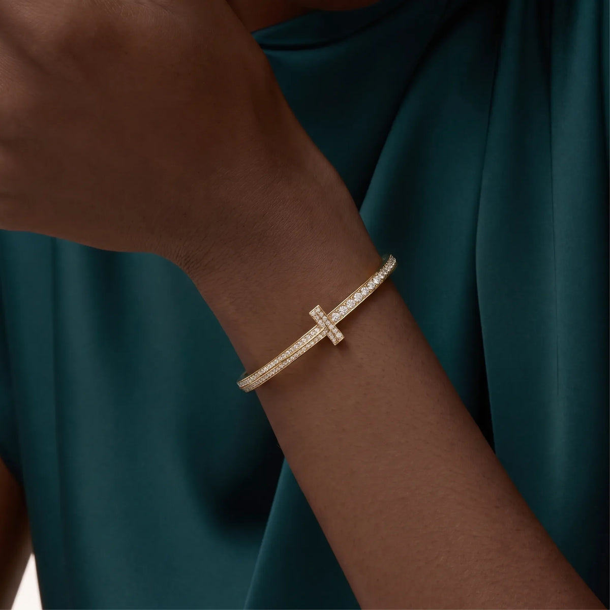 T1 Narrow Pave Radiance Bangle Bracelet