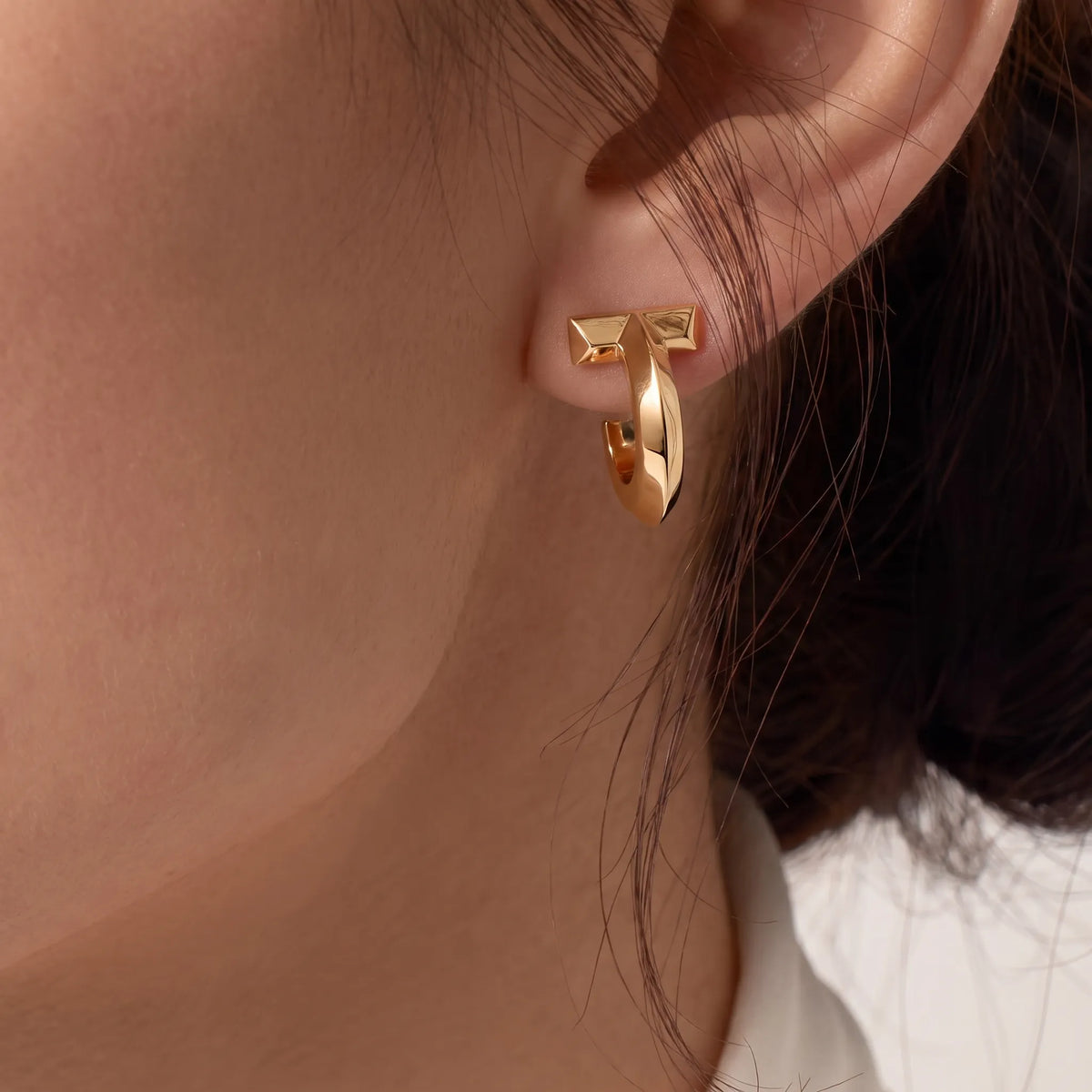 T1 Sculpted Hoop Earrings